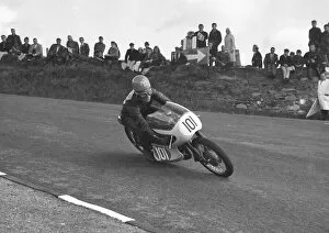 Images Dated 29th November 2020: Neil Kelly (Royal Enfield) 1965 Lightweight Manx Grand Prix