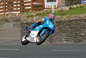 Images Dated 29th August 2007: Neil Kent (Yamaha) 2007 Junior Manx Grand Prix