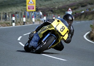 Images Dated 17th January 2018: Neil Larsen (Yamaha) 1994 Senior Manx Grand Prix