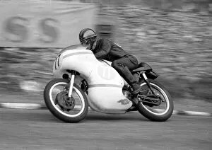 Images Dated 27th March 2023: Neil Pendreigh Norton 1962 Junior Manx Grand Prix