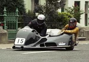 Images Dated 18th October 2017: Neil Smith & Dave Wood (Yamaha) 1989 Sidecar TT