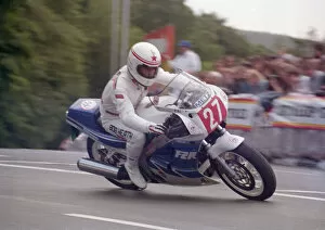 Images Dated 19th June 2021: Neil Tuxworth (Yamaha) 1988 Production A TT
