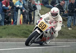 Images Dated 20th May 2021: Neil Tuxworth (Yamaha) 1989 Senior TT