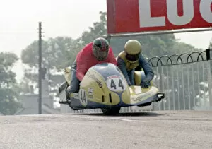 Images Dated 1st February 2021: Neville Riddell & Mike Williams (Barton Suzuki) 1978 Sidecar TT