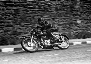 Images Dated 21st November 2016: Neville Wooderson (Matchless) 1953 Senior Clubman TT