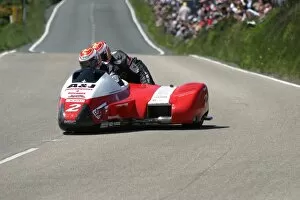 Images Dated 6th June 2007: Nick Crowe & Dan Sayle (Honda) 2007 Sidecar TT