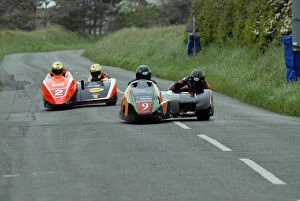 Images Dated 23rd May 2009: Nick Crowe & Mark Cox (HM Plant Honda) and Dave Molyneux & Dan Sayle (Suzuki DMR) 2009 Jurby Road