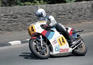 Images Dated 11th December 2019: Nick Jefferies (Suzuki) 1985 Senior TT