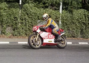 Armstrong Gallery: Nigel Barton (Armstrong) 1986 Lightweight Newcomers Manx Grand Prix