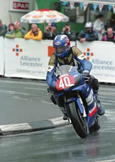 Images Dated 17th May 2021: Nigel Healey (Yamaha) 2000 Production TT