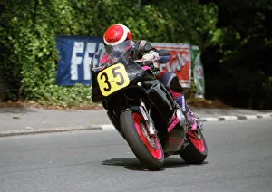 Images Dated 13th January 2019: Nigel Piercy (Yamaha) 1994 Supersport 600 TT