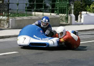 Images Dated 27th April 2022: Nigel Rollason & Colin Bairnson (Barton Phoenix) 1984 Sidecar TT