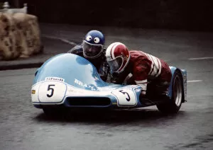 Images Dated 4th January 2019: Nigel Rollason & Dave Homer (Barton Phoenix) 1980 Sidecar TT