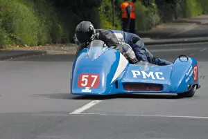 Images Dated 27th June 2022: Nigel Smith & Paul Thomas (Ireson Kawasaki) 2009 Sidecar TT