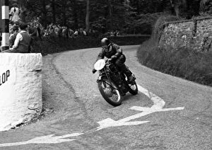 Images Dated 4th August 2017: Noel Pope (Velocette) 1947 Junior TT