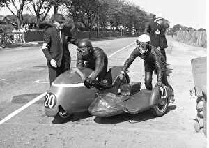 Images Dated 23rd December 2021: Norman Hanks & Rose Arnold (BSA) 1967 Sidecar TT
