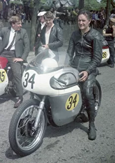 Images Dated 19th October 2016: Norman Price (Norton) 1967 Senior TT