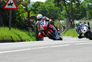 Images Dated 4th June 2012: Olie Linsdell (Yamaha) TT 2012 Supersport TT