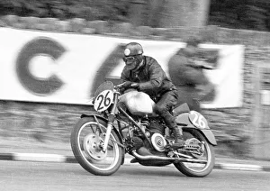 Omobono Tenni Collection: Omobono Tenni Guzzi 1948 Senior TT