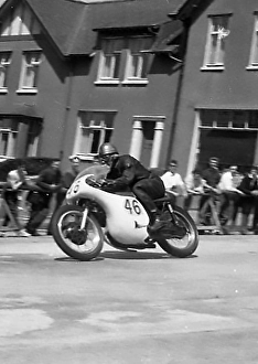 Triumph Prints: Owen Greenwood (Triumph spl) on Bray Hill