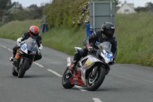 Paddy Woodside (Suzuki) and Timmy Turtle (Honda) 2009 Jurby Road