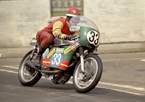 Pat Mahoney (Kuhn Seeley) 1970 Junior TT