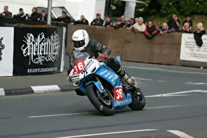 Images Dated 9th June 2009: Paul Dobbs (Yamaha) 2009 Superstock TT