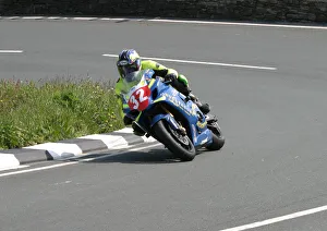 Paul Duckett Collection: Paul Duckett (Suzuki) 2005 Superstock TT