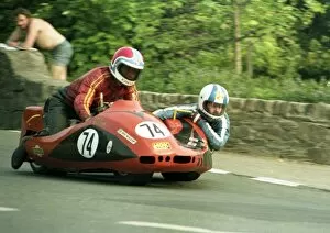 Images Dated 18th January 2018: Paul Dutton & Barry Costain (Yamaha) 1982 Sidecar TT