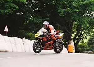 Paul Hunt (Suzuki) 2004 Senior TT