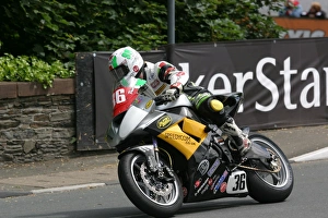 Paul Owen Collection: Paul Owen (Kawasaki) 2010 Senior TT