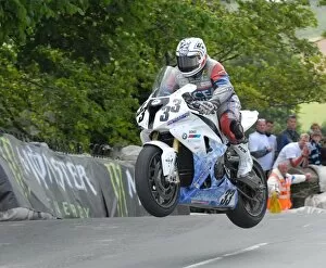 Images Dated 4th June 2011: Paul Shoesmith (BMW) 2011 Superbike TT