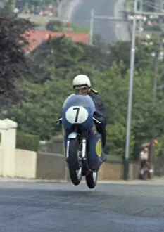 Images Dated 2nd December 2021: Paul Smart (Seeley) 1970 Senior TT