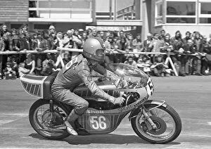Images Dated 27th February 2022: Pete Casey (Yamaha) 1975 Junior TT