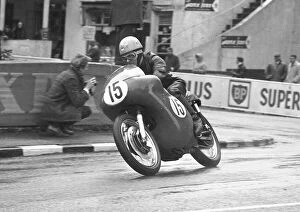 Images Dated 8th January 2022: Pete Elmore (Matchless) 1965 Senior Manx Grand Prix