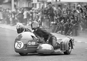Pete Hardcastle & Nick Cutmore (PJH Weslake) 1974 750 Sidecar TT