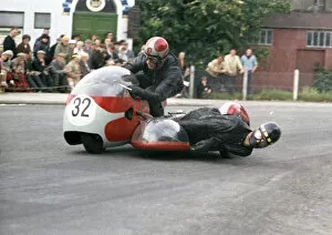 Images Dated 24th December 2021: Pete Hardcastle & T Halliday (Triumph) 1965 Sidecar TT