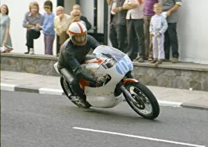 Pete Lovatt (Yamaha) 1975 Junior Manx Grand Prix