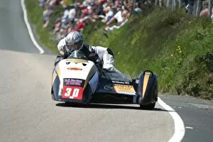 Images Dated 6th June 2007: Pete Nuttall & Neil Wheatley (Ireson Honda) 2007 Sidecar TT