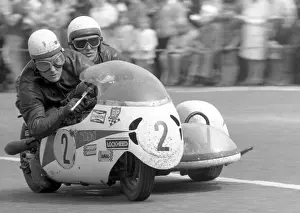 Peter Brown & Mick Casey (BSA) 1970 750 Sidecar TT