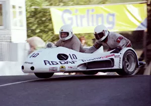 Images Dated 5th January 2019: Peter Campbell & Dick Goodwin (Yamaha) 1980 Sidecar TT