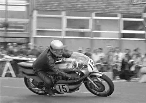 Images Dated 19th January 2022: Peter Cox (Yamaha) 1981 Senior Manx Grand Prix