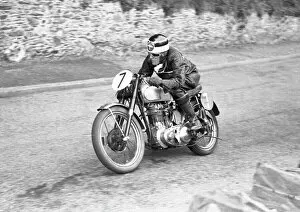 Images Dated 22nd November 2019: Peter Cruse (BSA) 1952 Senior Clubman TT