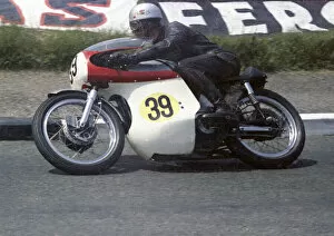 Images Dated 9th April 2022: Peter Darvill (Norton) 1967 Senior TT