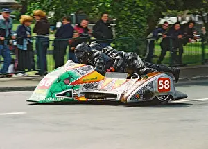 Peter Farrelly & Aaron Galligan (Ireson Yamaha) 2004 Sidecar TT