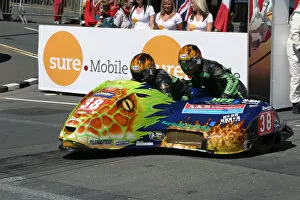 Images Dated 31st May 2008: Peter Farrelly & Jason Miller (MR Equipe Suzuki) 2008 Sidecar TT