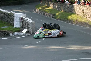 Images Dated 31st May 2003: Peter Farrelly & Jonathan Abel (Baker Honda) 2003 Sidecar TT