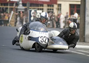 Images Dated 26th August 2020: Peter Hardy & Ron Hardy (HTS) 1970 750 Sidecar TT