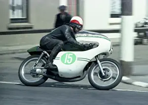 Peter Inchley leave Parliament Square: 1967 Lightweight TT