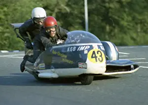 Peter J Williams & Pete Cartwright (KGB Imp) 1972 750 Sidecar TT